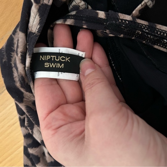 Niptuck SWIM Leopard Print One Piece Swimsuit SIZE 4 - Picture 7 of 7